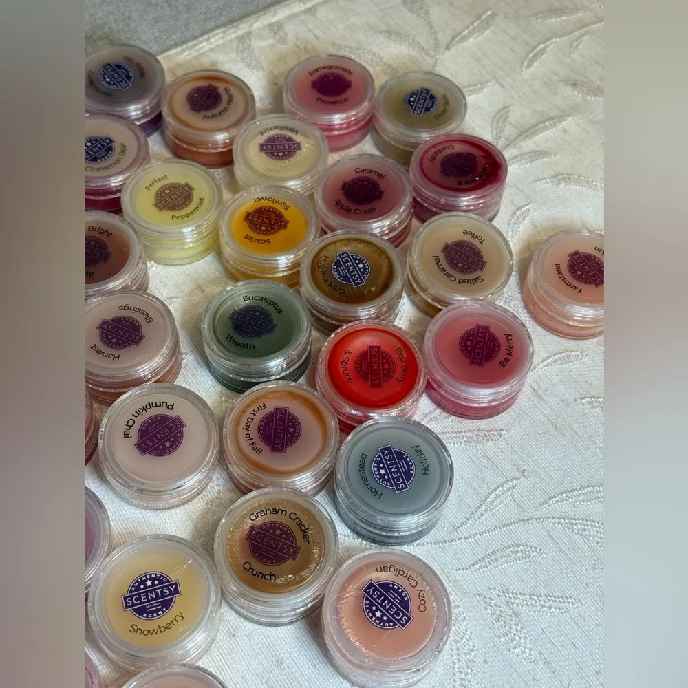 Lot of 48 Scentsy Sample Scented Wax Melts. All unused. One Disney‎ included.